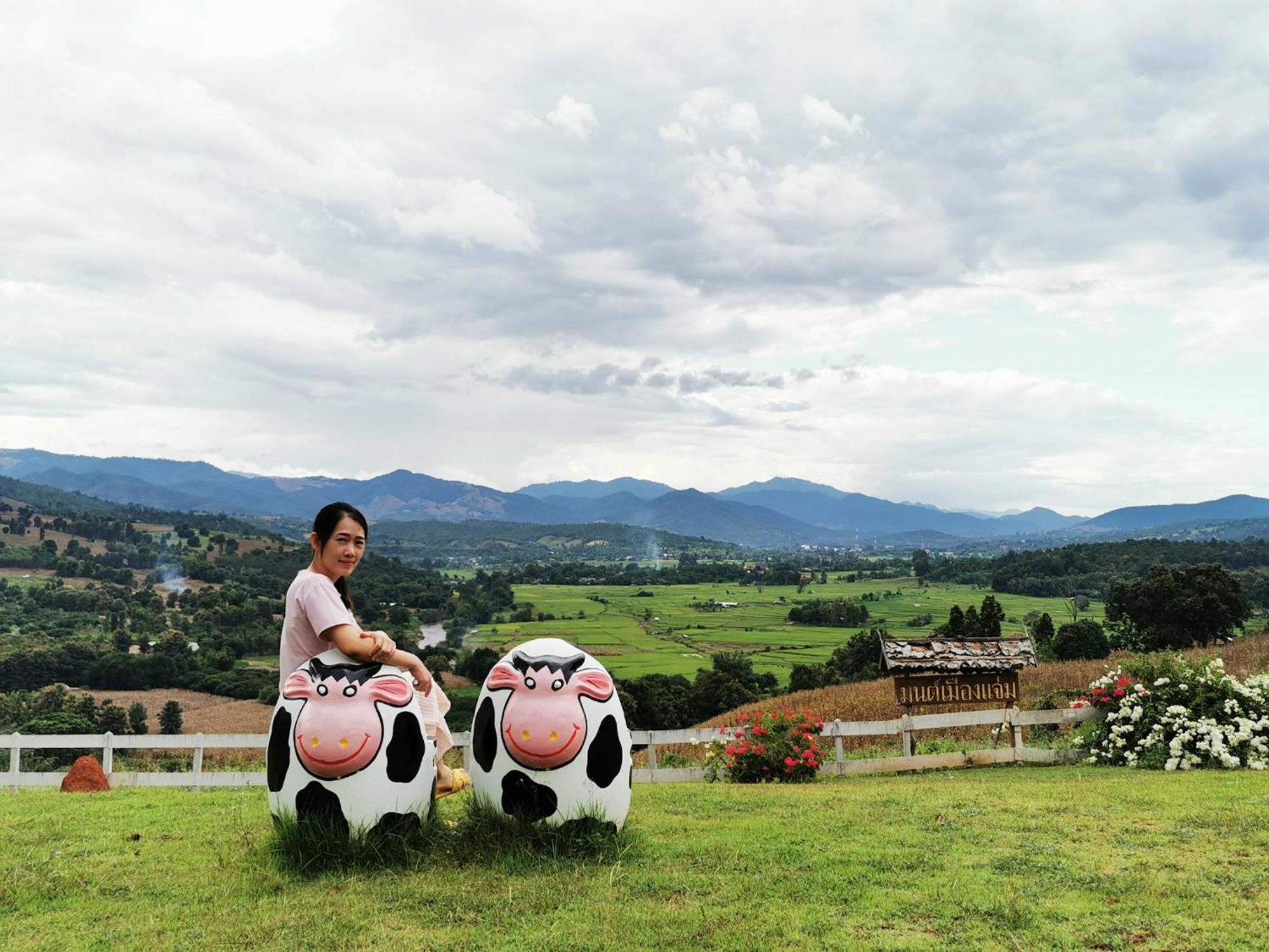 Hotel มนต์เมืองแจ่ม Mae Chaem Zewnętrze zdjęcie