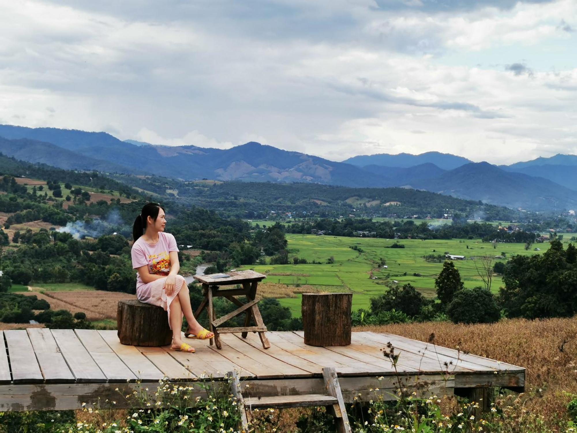 Hotel มนต์เมืองแจ่ม Mae Chaem Zewnętrze zdjęcie