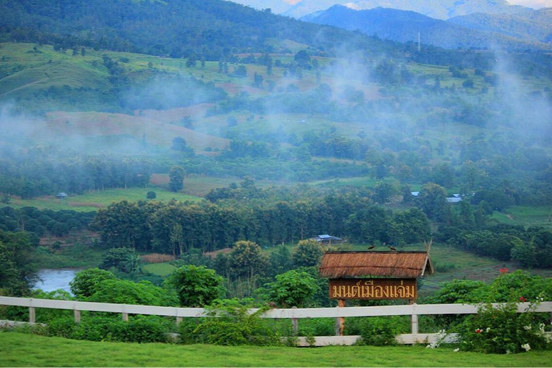 Hotel มนต์เมืองแจ่ม Mae Chaem Zewnętrze zdjęcie