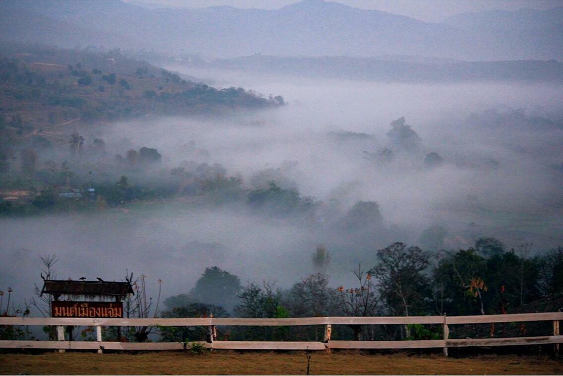 Hotel มนต์เมืองแจ่ม Mae Chaem Zewnętrze zdjęcie