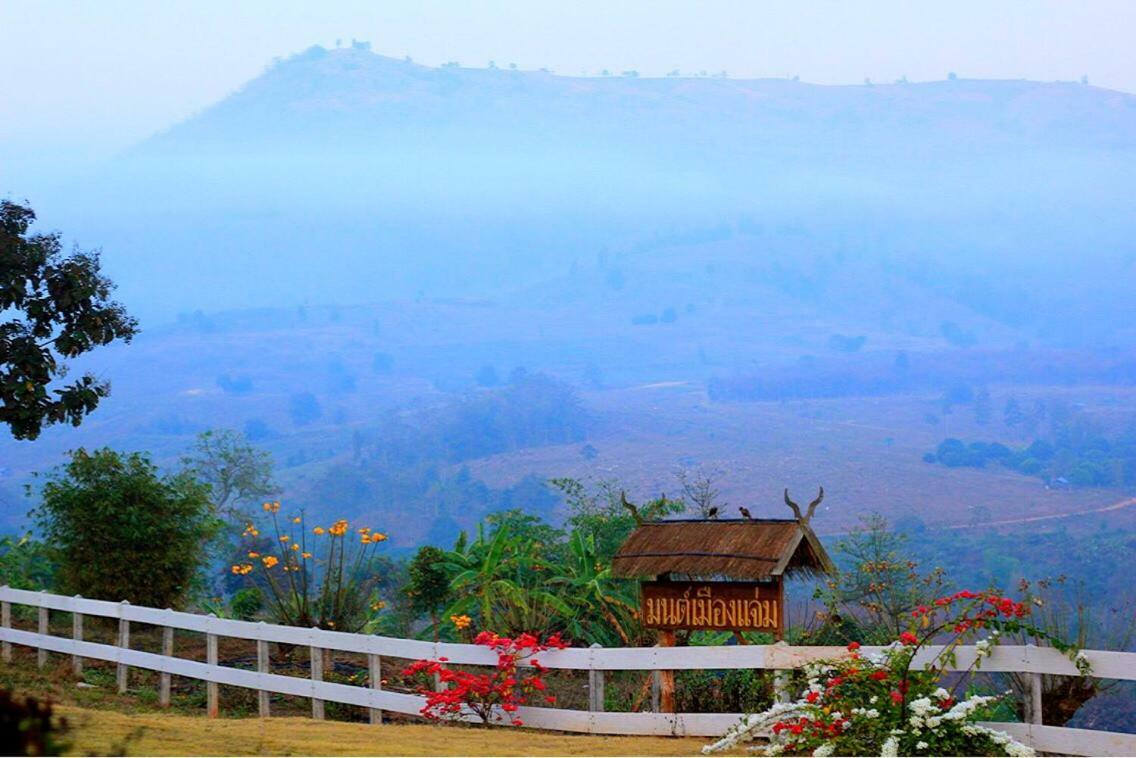 Hotel มนต์เมืองแจ่ม Mae Chaem Zewnętrze zdjęcie