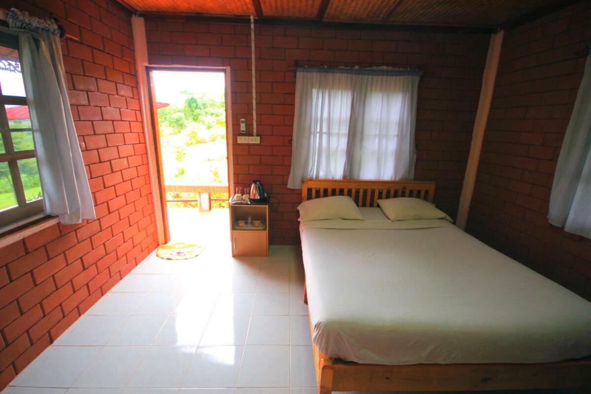 Hotel มนต์เมืองแจ่ม Mae Chaem Zewnętrze zdjęcie