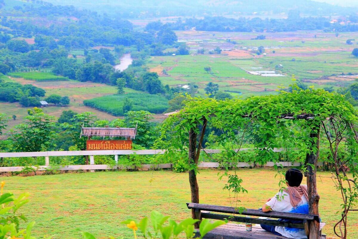 Hotel มนต์เมืองแจ่ม Mae Chaem Zewnętrze zdjęcie
